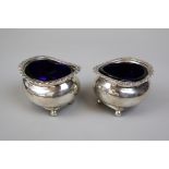 Pair of hallmarked Chester silver salts - Approx weight without liners: 110g