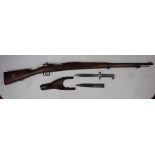 1917 WW1 Carl Gustaf bolt action rifle complete with bayonet - deactivated