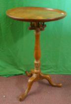 Small tilt top table with birdcage movement