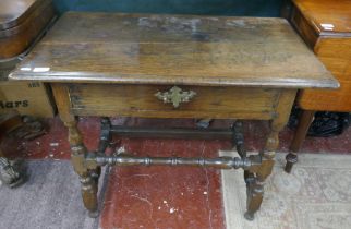 Early oak side table with drawer - L: 91cm D: 52cm H: 69cm approx