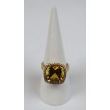 Fine 18ct gold citrine and diamond set ring - Size N
