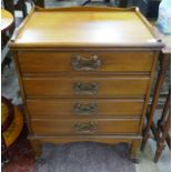 4 drawer bedside cabinet - Approx size: W: 49cm D: 37cm H: 63cm