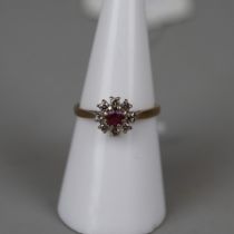 9ct gold ruby & diamond cluster ring - Size M