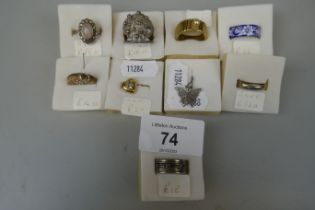 Small collection of costume jewellery to include silver