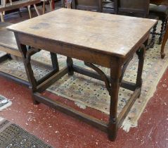 Antique oak table - Approx size: W: 91cm, D: 66cm, H: 72cm
