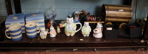 Collectables to include Cornish ware, Murano etc