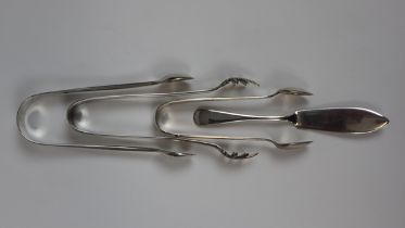 Collection of hallmarked silver to include sugar tongs