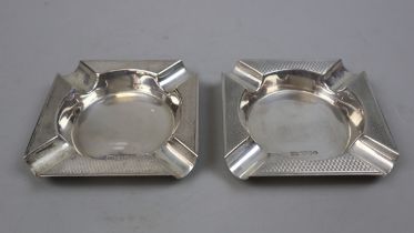 Pair of hallmarked silver Art Deco ashtrays - Approx weight: 153g