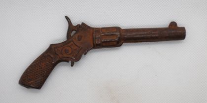 1920's cap gun marked IVO