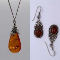 Amber pendant and earrings