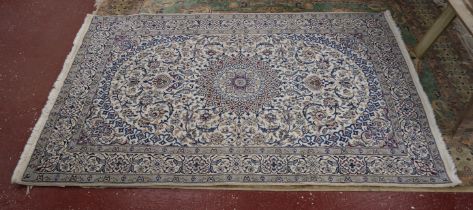 Persian style carpet - Approx size: 300cm x 196cm