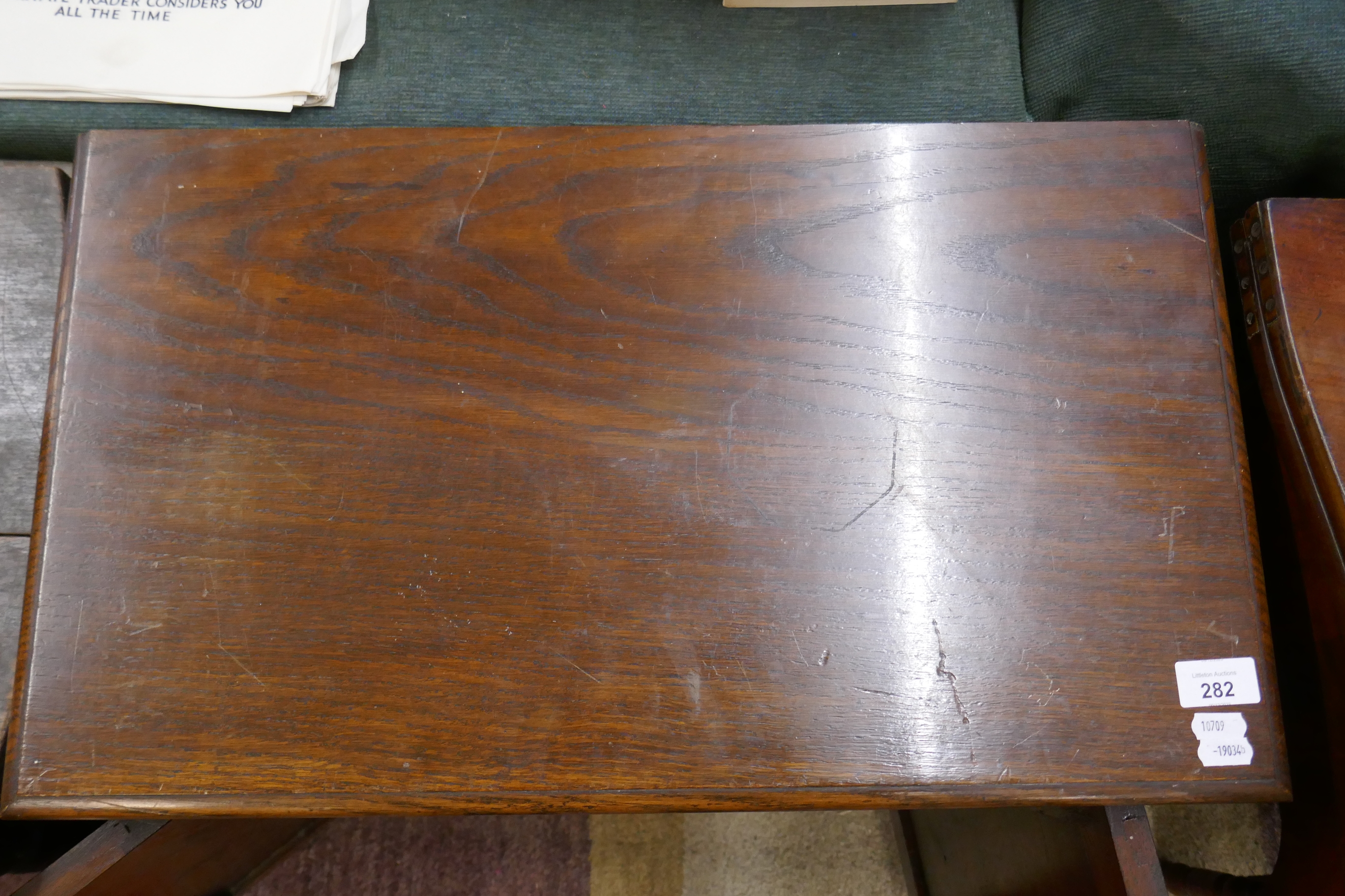 Small oak cabinet - Approx size: W: 61cm D: 35cm H: 75cm - Image 3 of 3