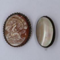 2 Victorian brooches