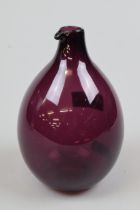 Coloured glass 'bird' vase signed by Timo Sarpaneva - Approx height: 16cm