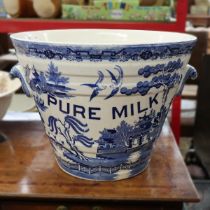 Blue and white willow pattern ceramic milk pail