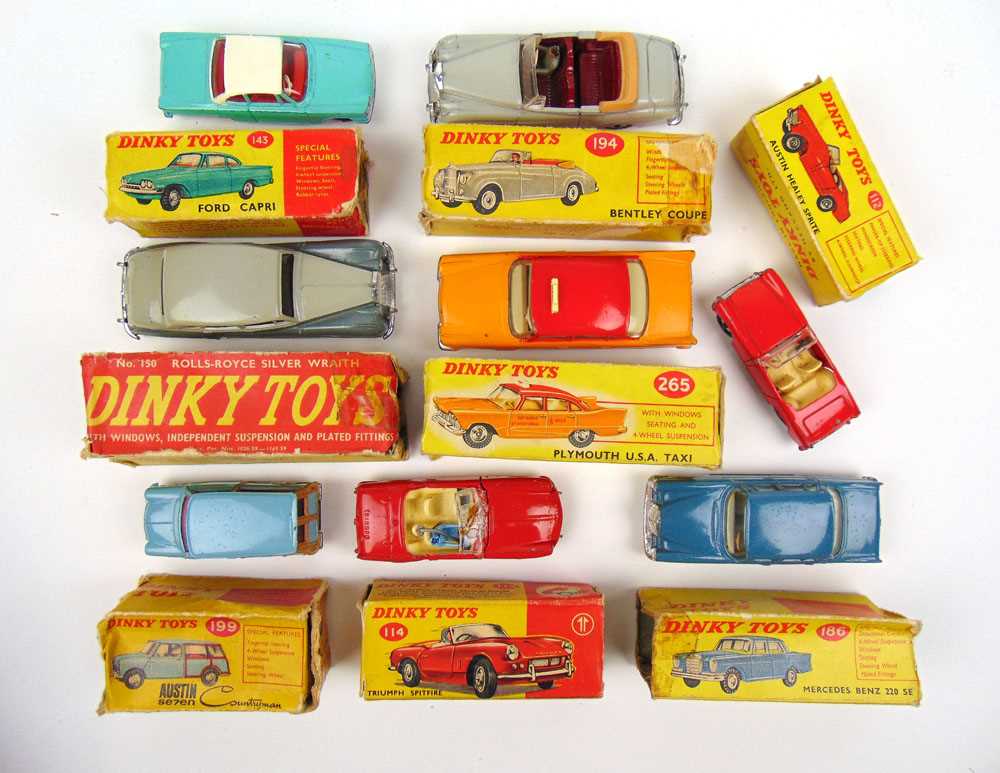 Dinky Toys - eight boxed models including Austin Healey Sprite 112, Bentley Coupe 194, Mercedes Benz