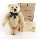 Steiff Polar Ted limited edition height 40cm produced 2005 no. 544 of 2000. Boxed with certificate.