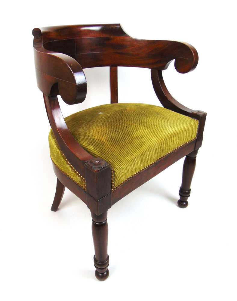 An early 19th century mahogany tub chair, the curved back supported on C-scrolls over the seat - Image 2 of 2