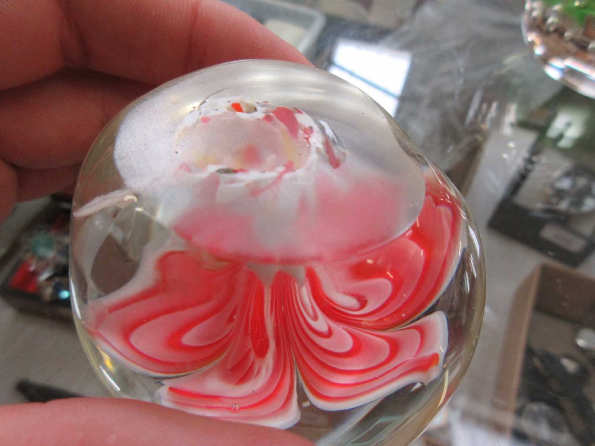 Five glass paperweights - Image 10 of 12