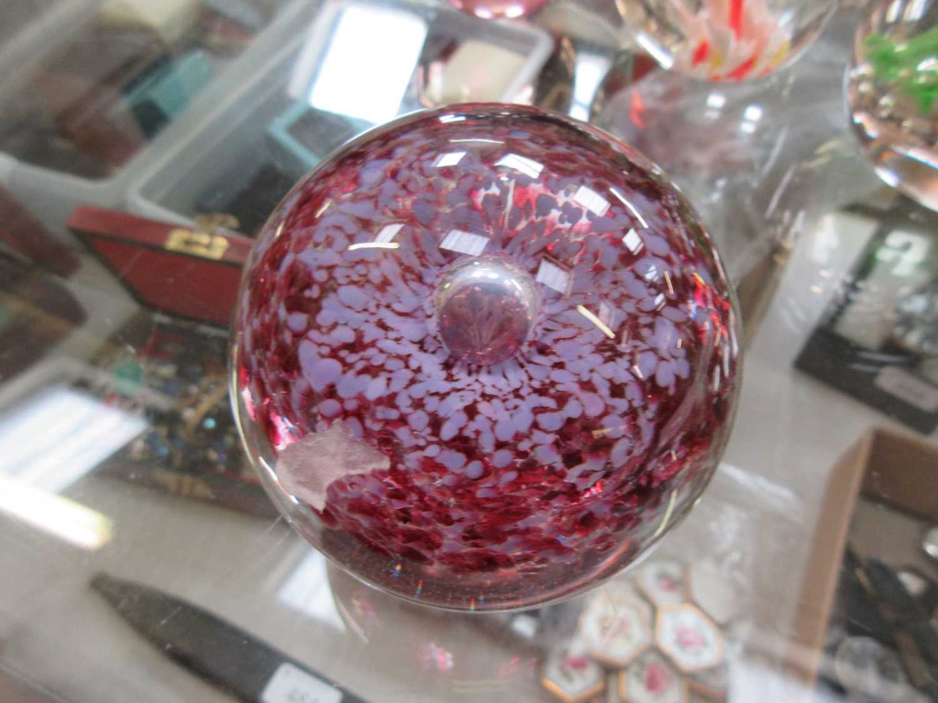 Five glass paperweights - Image 5 of 12