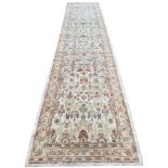 MAHAL RUNNER, vintage, 350cm x 80cm.