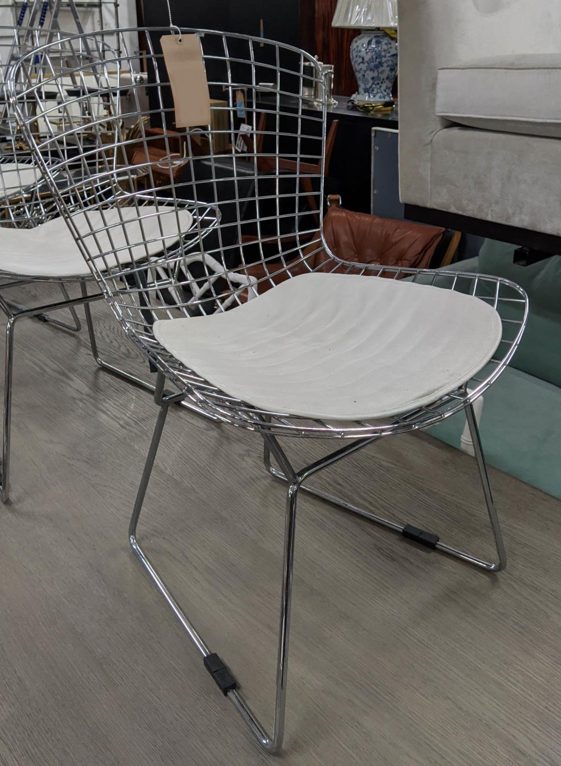 BERTOIA STYLE SIDE CHAIRS, a set of four, 80cm H, after Harry Bertoia. (4) - Image 2 of 4