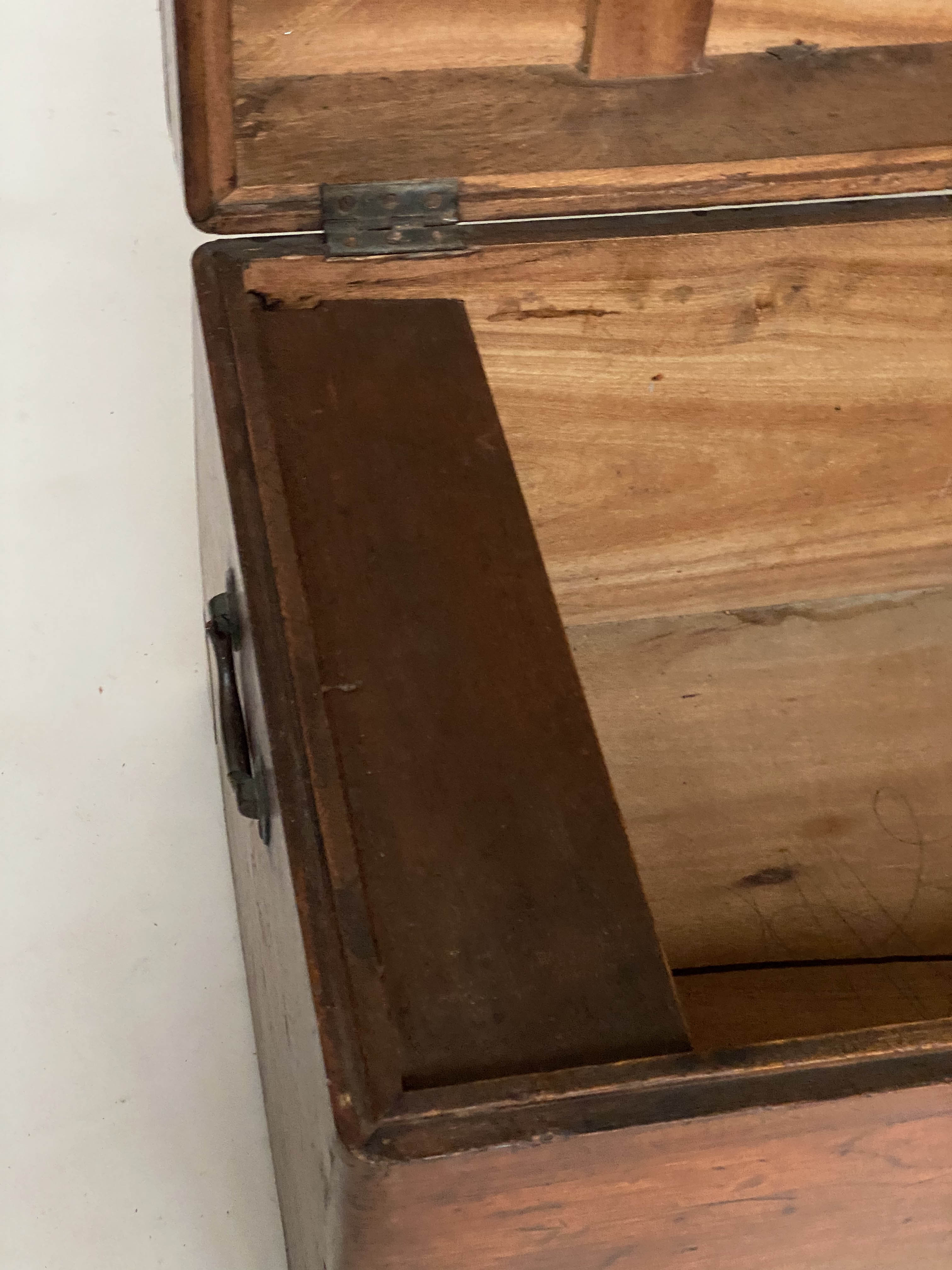 TRUNK, 19th century Chinese export camphorwood and brass bound with rising lid candlebox interior - Image 4 of 8