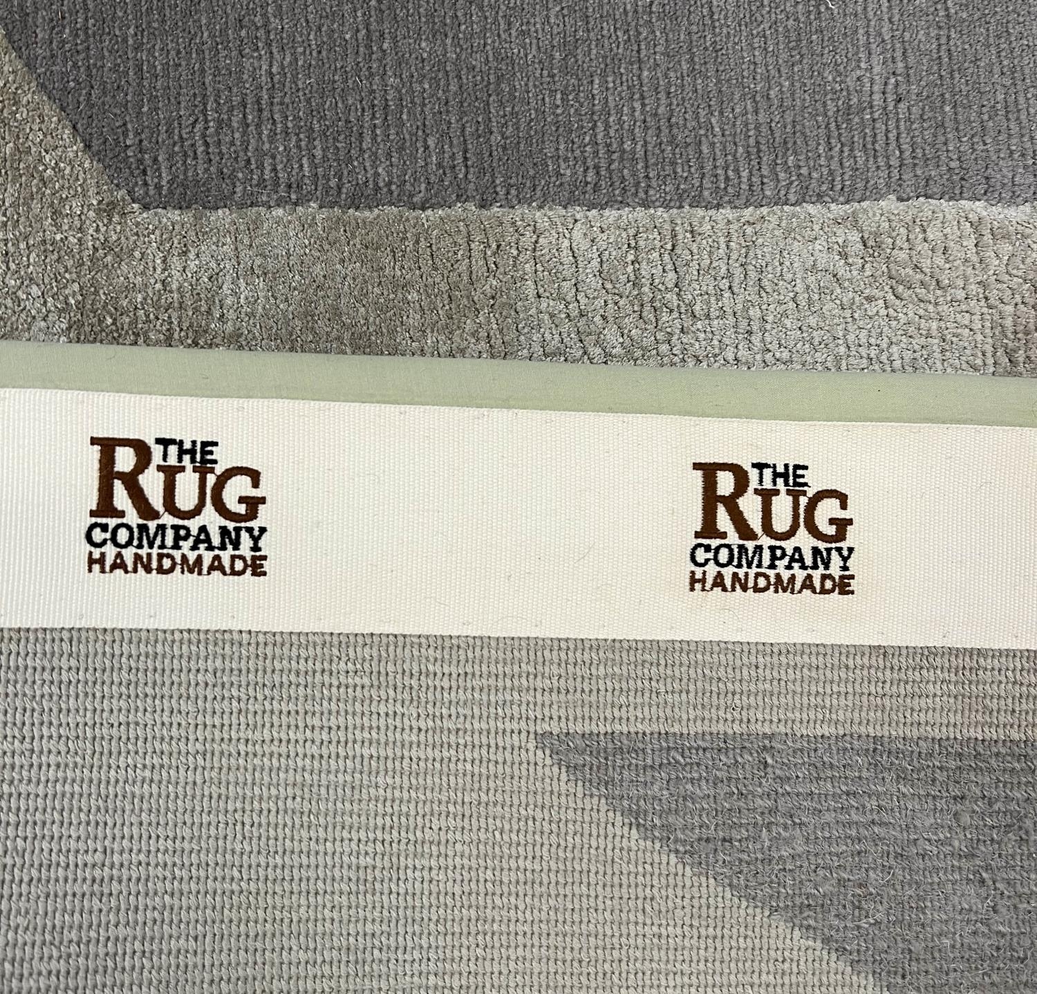 THE RUG COMPANY CARPET, 308cm x 244cm. - Image 3 of 4