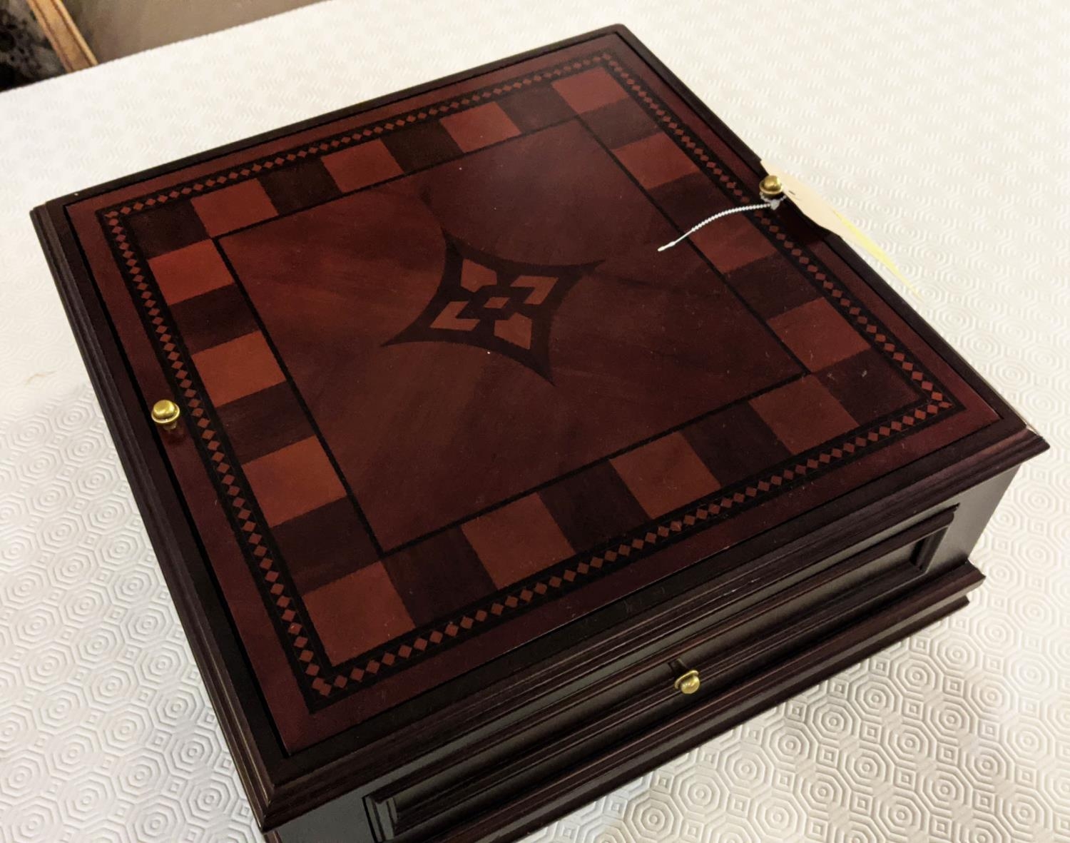 GAMES SET, 41cm x 41cm x 18cm, with chess and back gammon boards, two compartments, one containing - Image 2 of 9