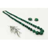 COLLECTION OF JEWELLERY, comprising malachite graduated bead necklace, a pair of silver and