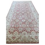 VERANIN DESIGN CARPET, 310cm x 150cm.