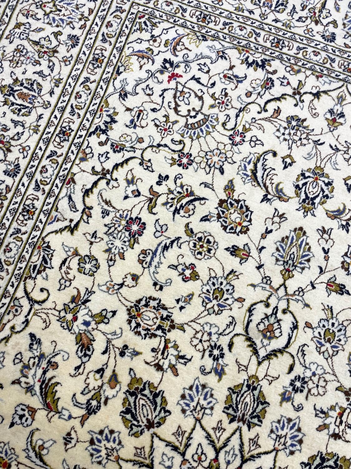 FINE PERSIAN KURK KASHAN CARPET, size 315x200. - Image 2 of 3