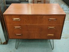 G PLAN CHEST OF DRAWERS, 81cm x 46cm x 70cm, vintage 1960s, on later hairpin feet.