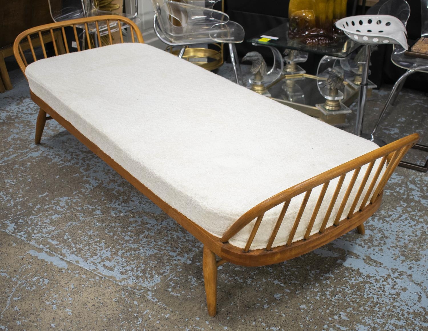 ATTRIBUTED TO ERCOL LOUNGE SET, vintage mid 20th century beechwood and boucle upholstered comprising - Image 4 of 5