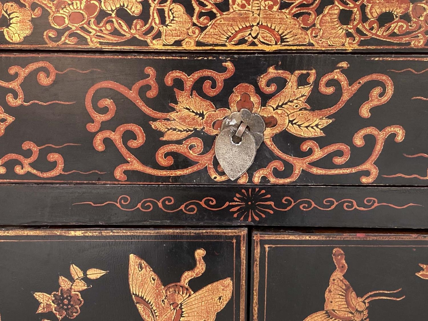 CHINESE SIDE CABINET, early 20th century Chinese lacquered and gilt Chinoiserie butterfly decoration - Image 2 of 7