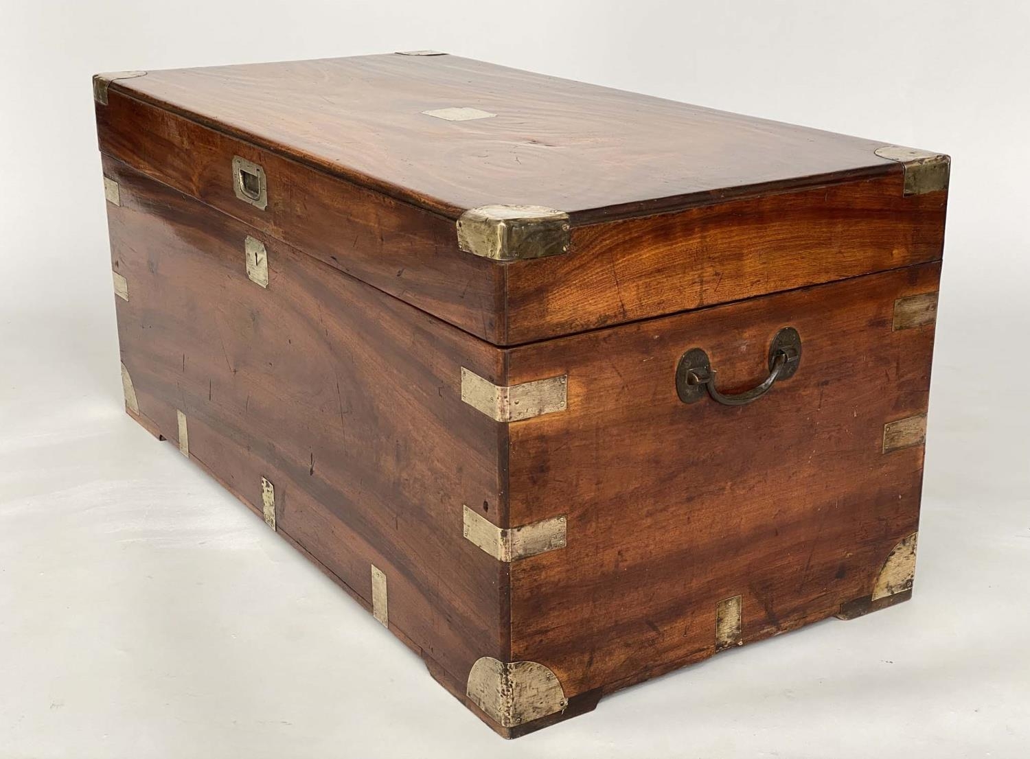 TRUNK, 19th century Chinese export camphorwood and brass bound with rising lid and carrying handles, - Image 4 of 5