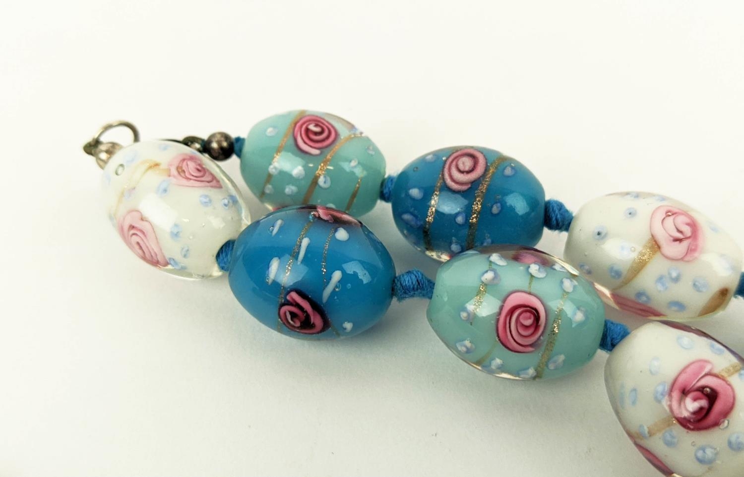 VENETIAN GLASS NECKLACES, one made from decoratively coloured oval beads, rose motifs, silver clasp, - Image 5 of 6