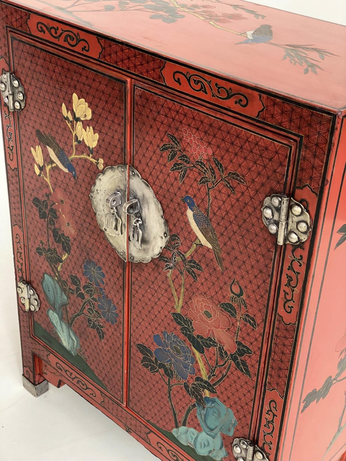 CHINOISERIE CABINET, Chinese scarlet lacquered and gilt decorated with two doors, 59cm x 28cm x 77cm - Image 12 of 12