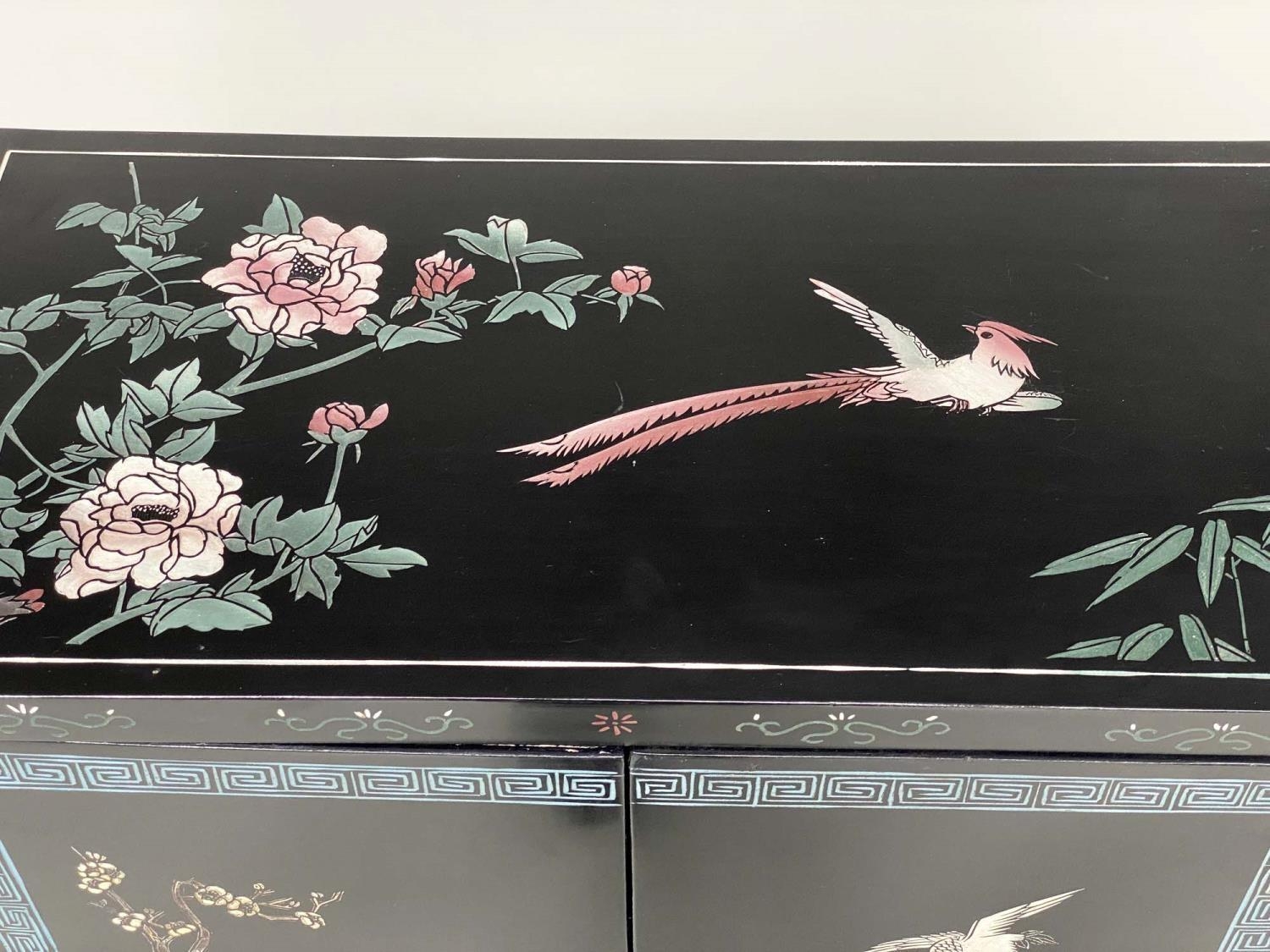 CHINESE SIDE CABINET, lacquered with incised polychrome Chinoiserie decoration and two panel - Image 3 of 7