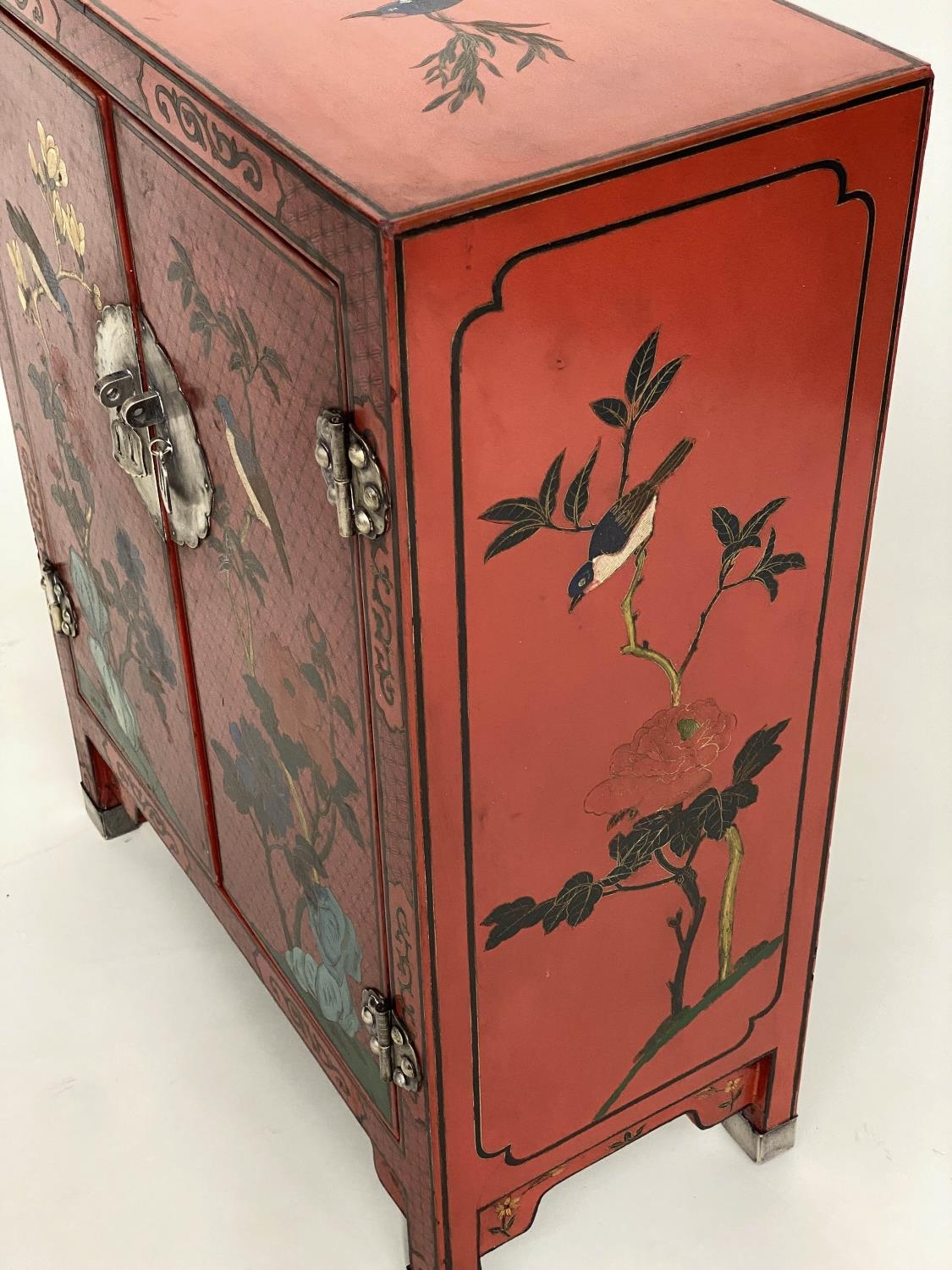 CHINOISERIE CABINET, Chinese scarlet lacquered and gilt decorated with two doors, 59cm x 28cm x 77cm - Image 10 of 12