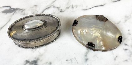 SNUFF BOX, silver and mother of pearl by Cohen and Charles Chester, 1905 and a Georgian mother of