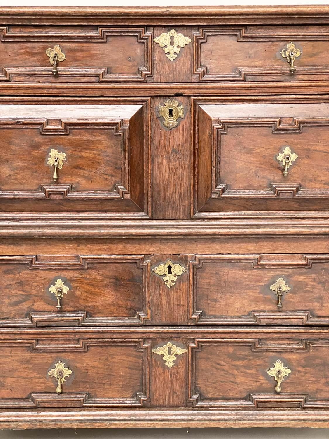 WILLIAM AND MARY CHEST, English 17th century oak with four long drawers, and moulded fronts in two - Bild 6 aus 13