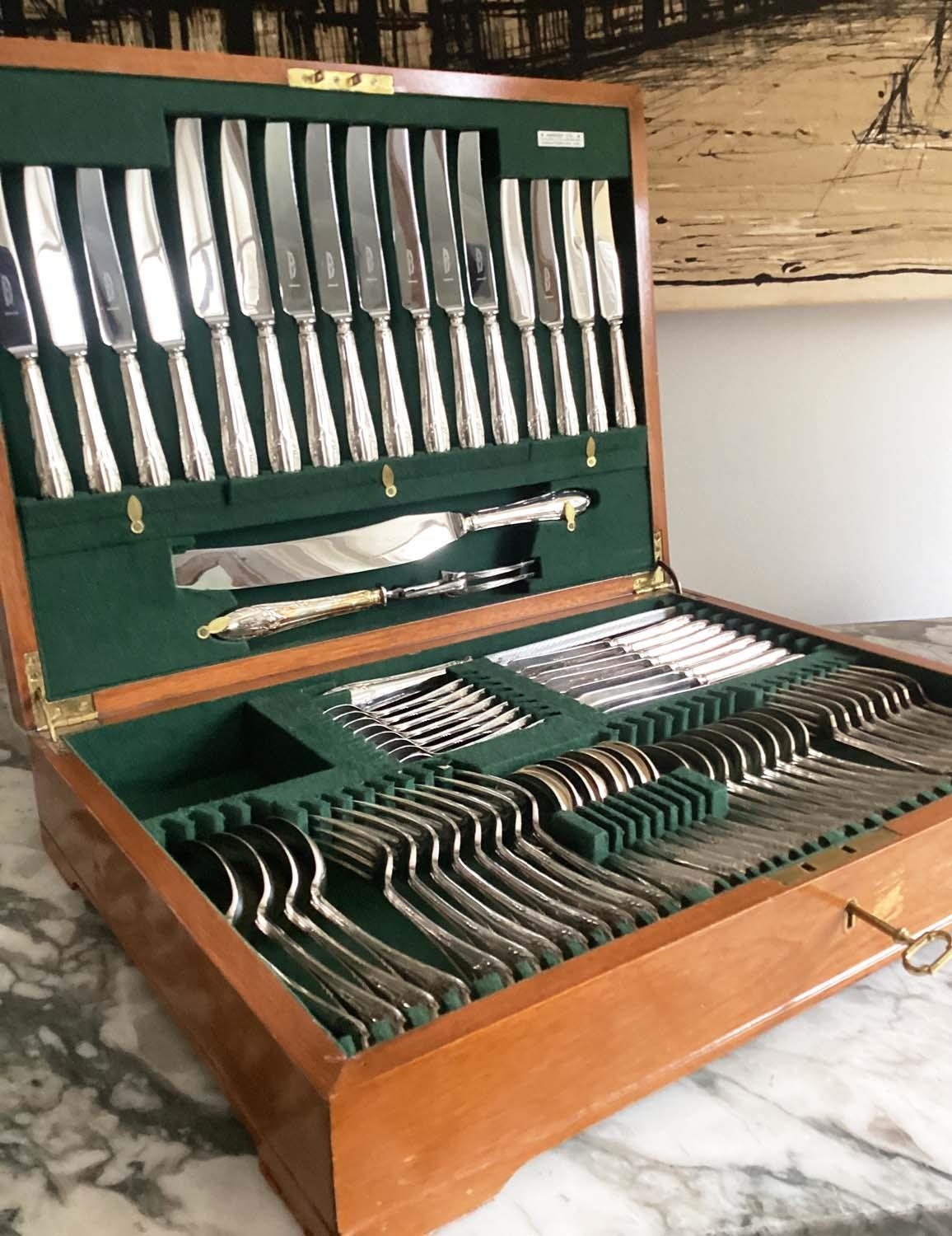 HARRODS CANTEEN CUTLERY, a boxed walnut cased (with key), set of silver plated 'Heritage Plate',