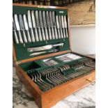 HARRODS CANTEEN CUTLERY, a boxed walnut cased (with key), set of silver plated 'Heritage Plate',