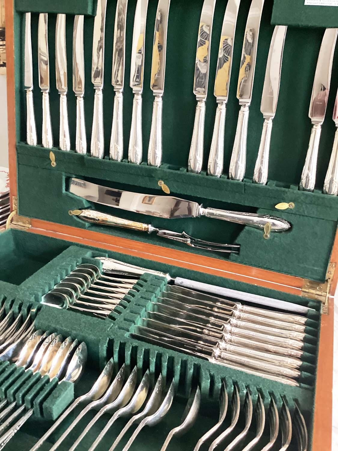 HARRODS CANTEEN CUTLERY, a boxed walnut cased (with key), set of silver plated 'Heritage Plate', - Image 9 of 10