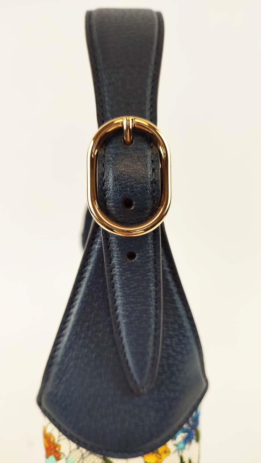 GUCCI JACKIE FLORA HOBO BAG, fabric floral pattern by Vittorio Accornero and navy blue leather - Image 6 of 8