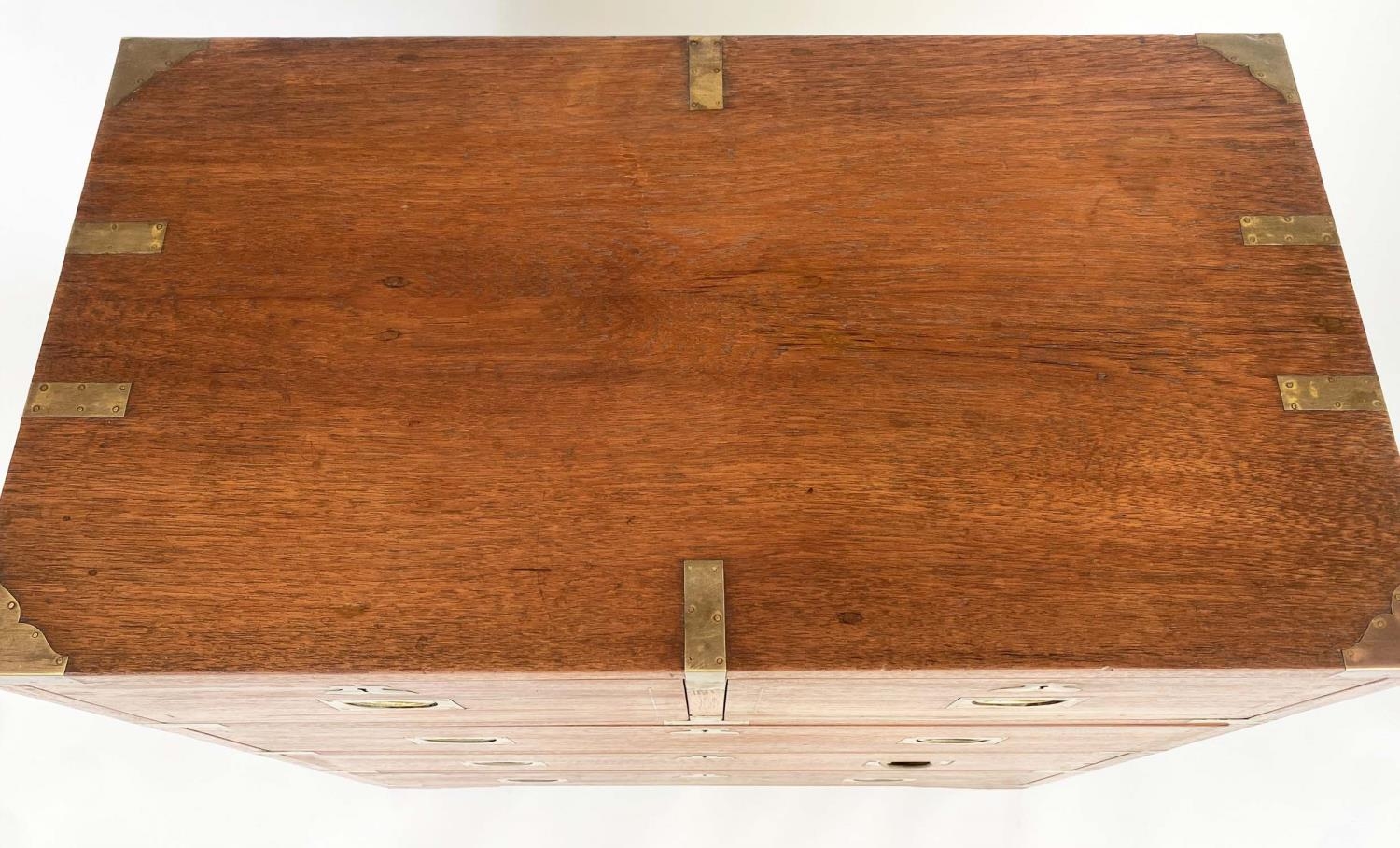 CAMPAIGN STYLE CHEST, mid 20th century Indian, teak and brass bound with two short and three long - Bild 6 aus 10