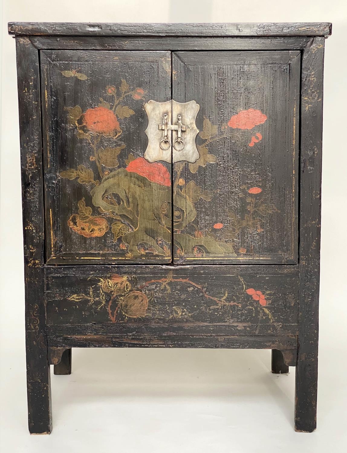 CHINESE CABINETS, a pair, early 20th century black lacquered and gilt Chinoiserie decorated each - Image 5 of 13