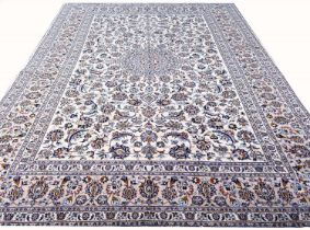 FINE PERSIAN ISFAHAN DESIGN CARPET, 400cm x 295cm.