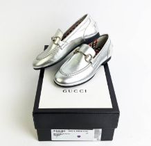 GUCCI CHILDREN SNAFFLE LOAFER, silver leather with silver signature horsebit buckle, lined with
